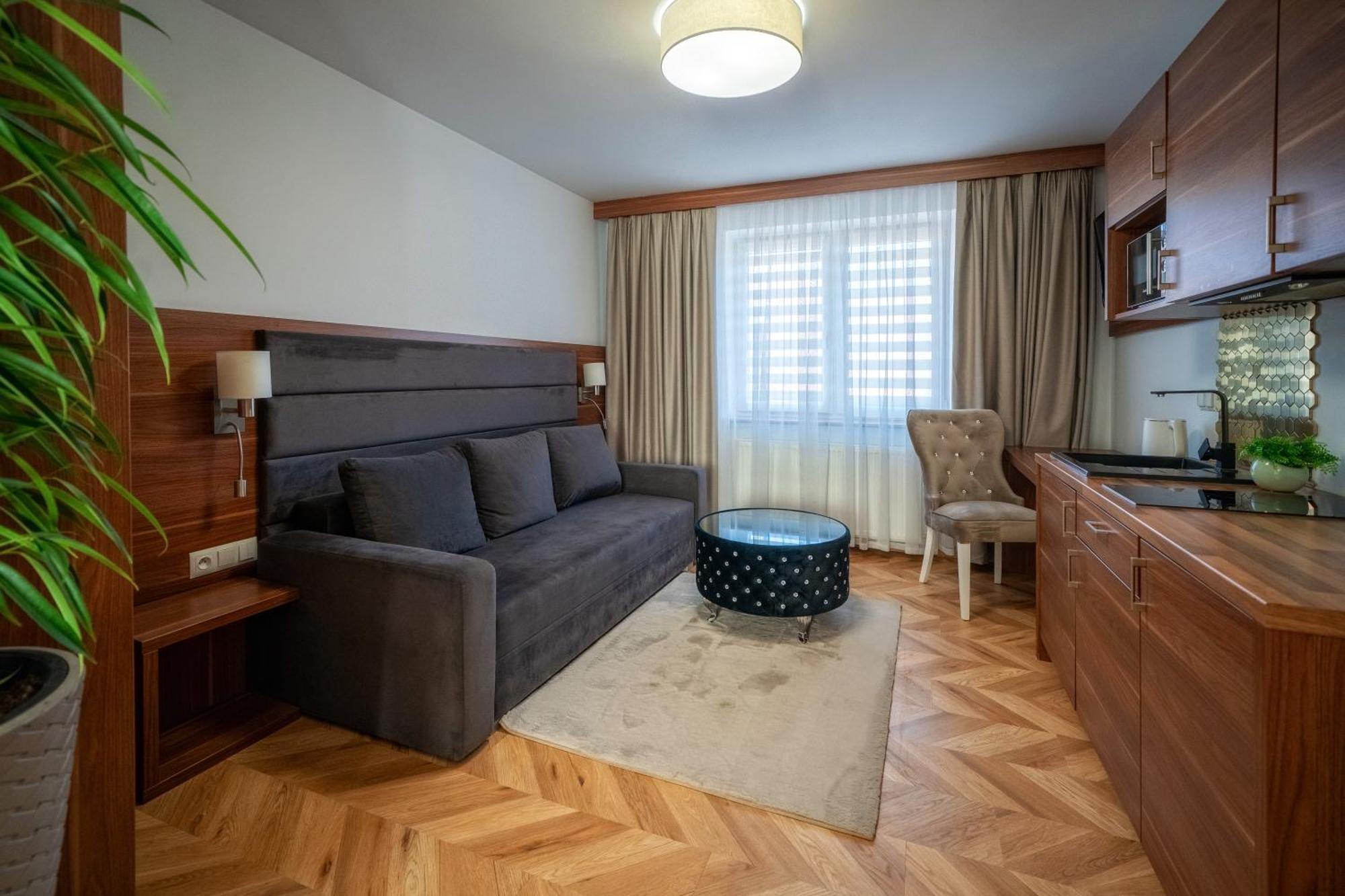 Gorski Resort Lux Apartments Jacuzzi & Sauna ポロニン エクステリア 写真